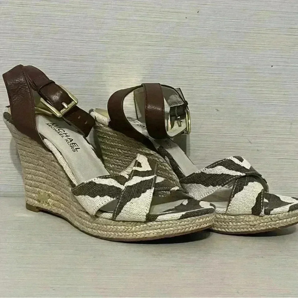 Michael Kors Kami Ankle Strap Wedges Size 6.5 Like New - Picture 1 of 12